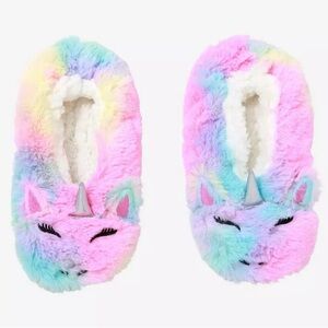 HOT TOPIC Rainbow Unicorn COZY SLIPPERS! Faux Fur Non Slip Kawaii Cute Sherpa OS